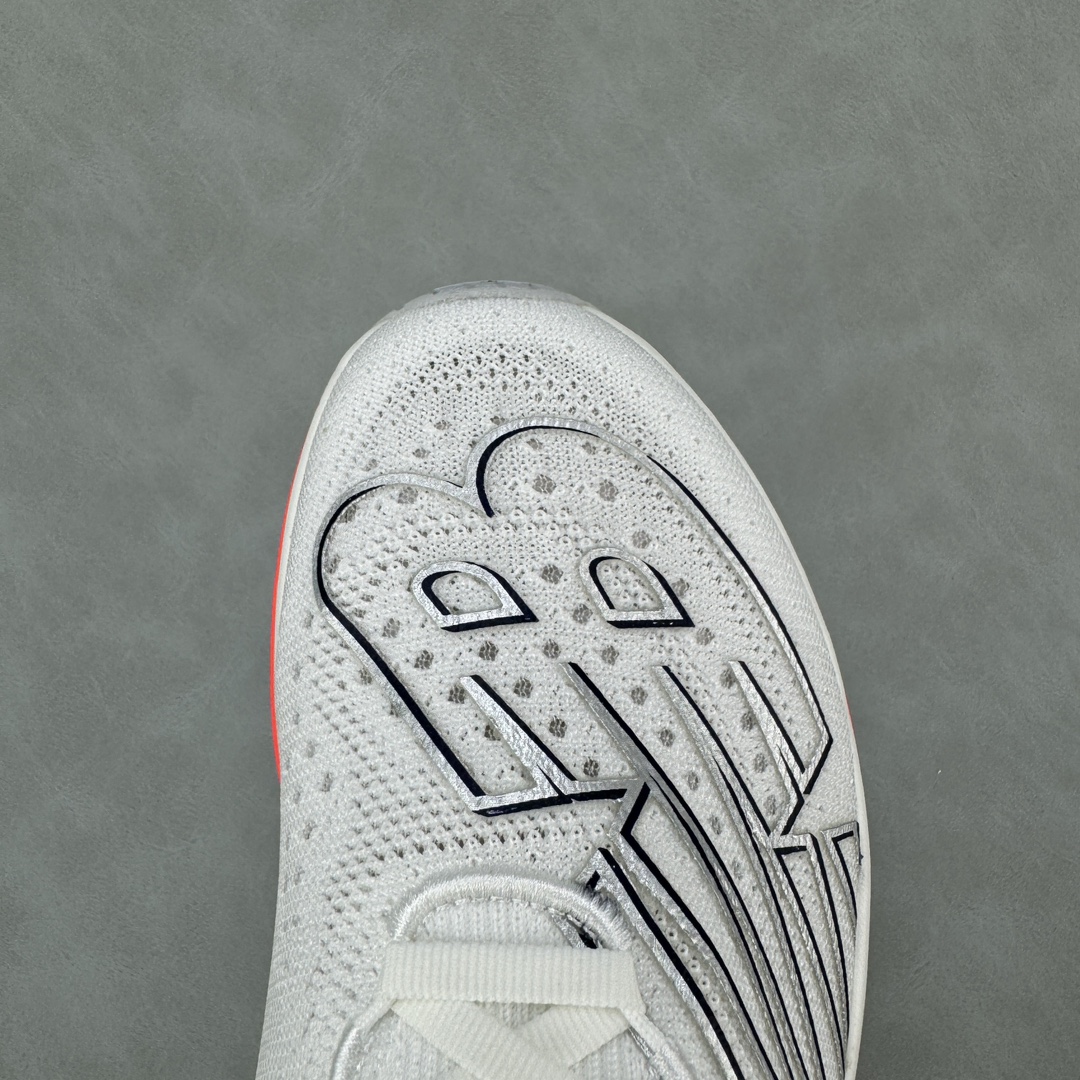 New Balance FuelCell SC Elite v3